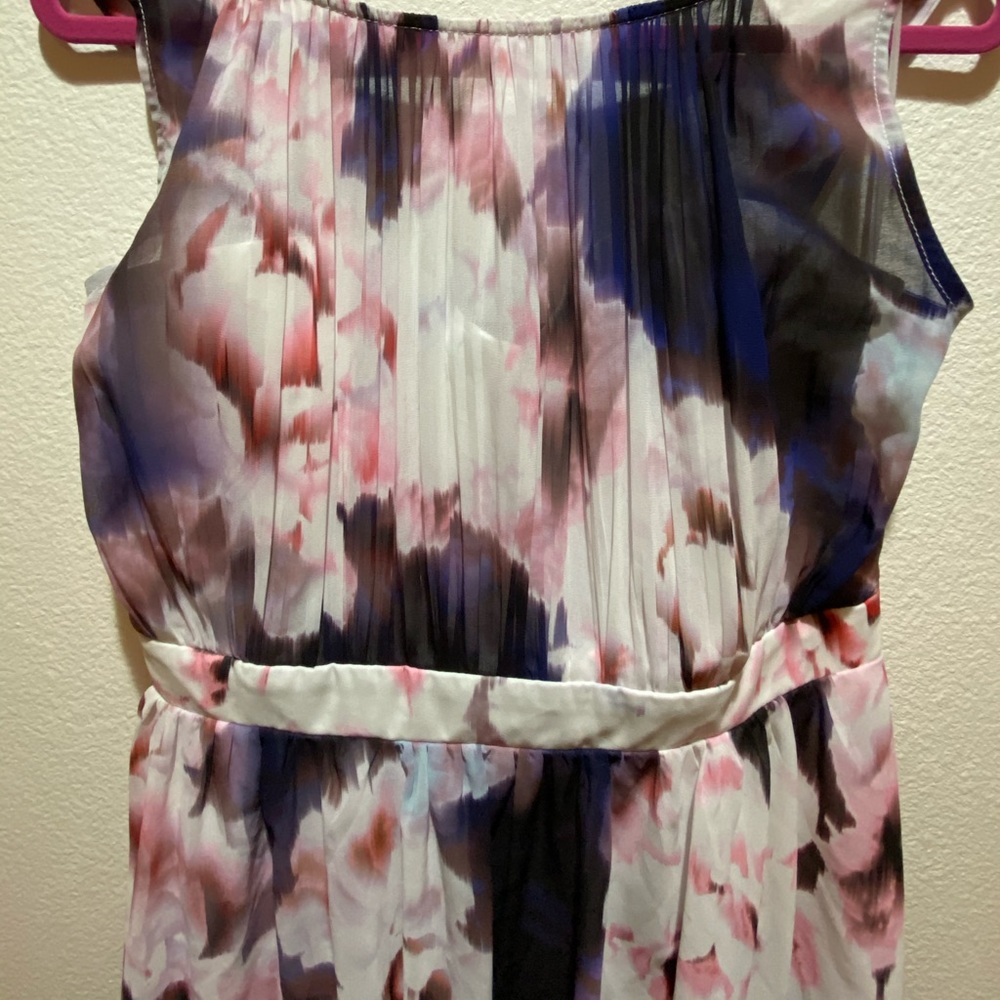 Colorful Dress - Picture 2 of 6